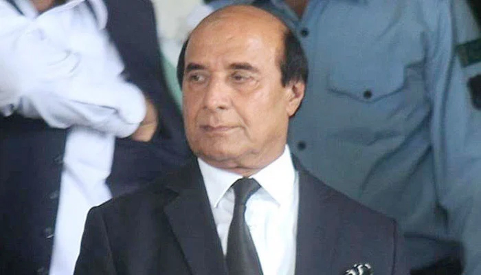 50 سال ہوگئے وکالت کرتے ہوئے ایسا تماشا کبھی نہیں دیکھا ، لطیف کھوسہ
