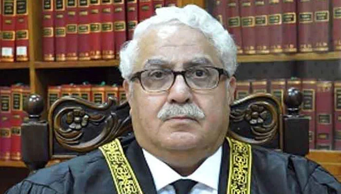 جسٹس مظاہر نے سپریم جوڈیشل کونسل بنچ سے اعتراض واپس لے لیا
