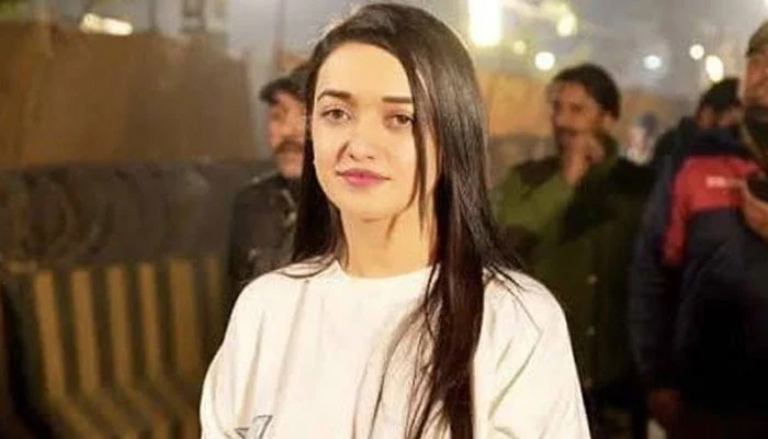 گرفتار صنم جاوید این اے 119 سے آزاد امید وار کے حق میں دستبردار