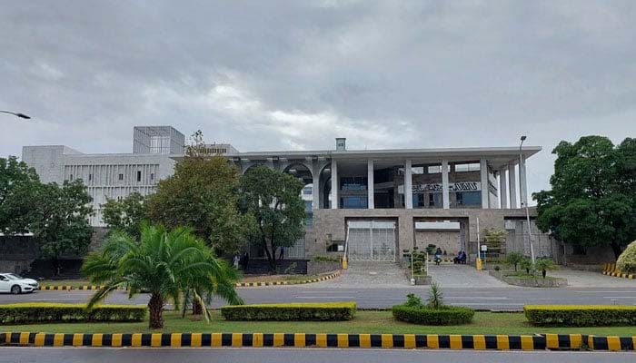 روزانہ بانی پی ٹی آئی سے ملاقاتوں کیلئے بہت سی درخواستیں آتی ہیں ، چیف جسٹس اسلام آباد ہائیکورٹ