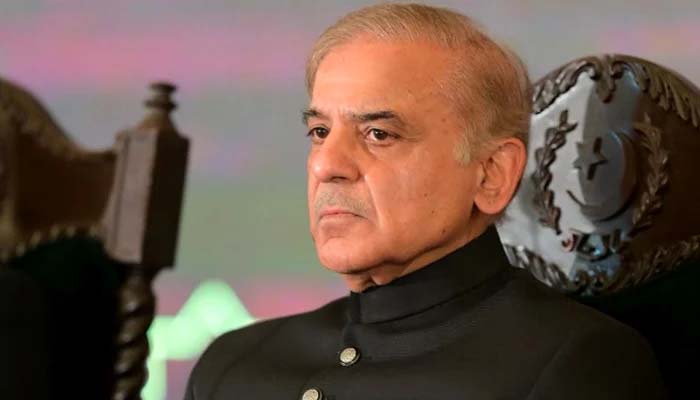 وزیر اعظم کیلئے شہباز شریف کا کاغذات نامزدگی سیکریٹری قومی اسمبلی کے پاس جمع کرا دیئے گئے