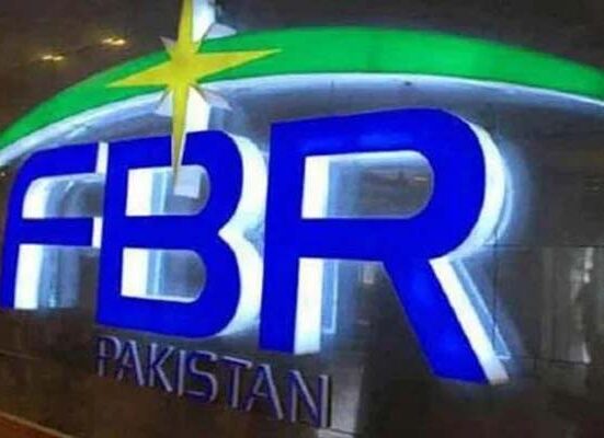 ایف بی آر کا 6 ارب روپے کی ایک ہزار سے زیادہ نئی گاڑیاں خریدنے کا فیصلہ