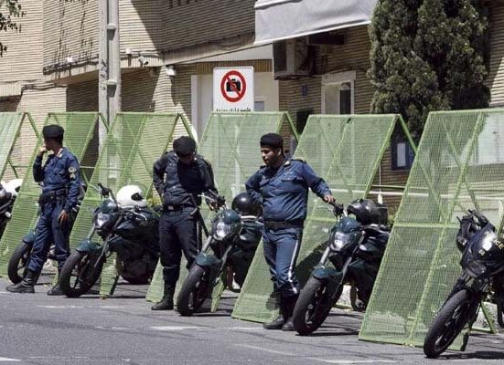 ایران ، 2 پولیس ملٹری پوسٹوں پرحملہ ،8 دہشتگرد ہلاک ،5 اہلکار جاں بحق