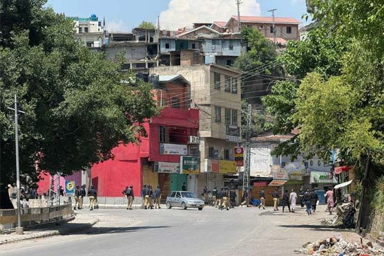 مطالبات منظور ! آزاد کشمیر جوائنٹ ایکشن کمیٹی کی شٹر ڈائون اور پہیہ جام ہڑتال ختم