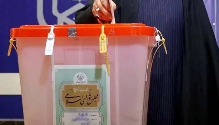 ایران میں صدارتی انتخابات ، پولنگ کا آغاز