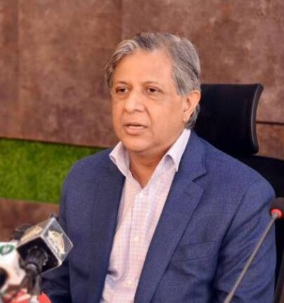 وزرا کا پیٹرول کوٹہ 200 لیٹر ماہانہ کر دیا، اگر اس پر بھی اعتراض ہے تو اسے مزید کم کرنے کیلئے تیار ہیں، اعظم نذیر تارڑ