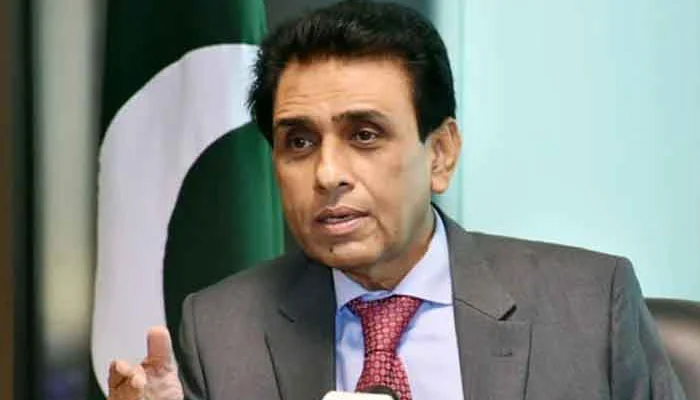 کسانوں کی نمائندگی جاگیردار اور مزدور کی نمائندگی سرمایہ دار کررہے ہیں ، خالد مقبول صدیقی