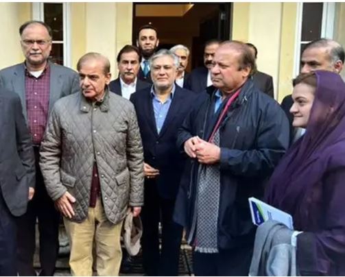 آئینی ترامیم، نمبرز گیم: حکومت کا بیرون ملک موجود اراکین کو فوری واپس آنے کی ہدایت