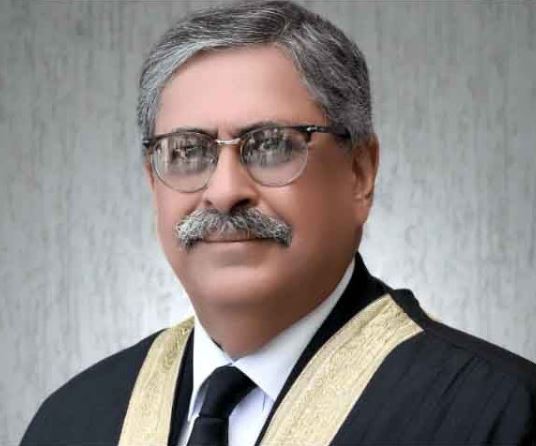 ادارے سیاسی انجینئرنگ میں مصروف ہونگے تو ایسا ہی حال رہیگا، جسٹس اطہر من اللہ