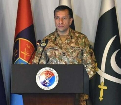 ڈی جی آئی ایس پی آر لیفٹیننٹ جنرل احمد شریف چودھری کا کیڈٹ کالج پلندری کادورہ،طلباء اور اساتذہ سےخصوصی نشست