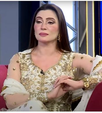 کبھی اداکارہ نہیں بننا چاہتی تھی، زبردستی اداکارہ بنایا گیا: خوشبو
