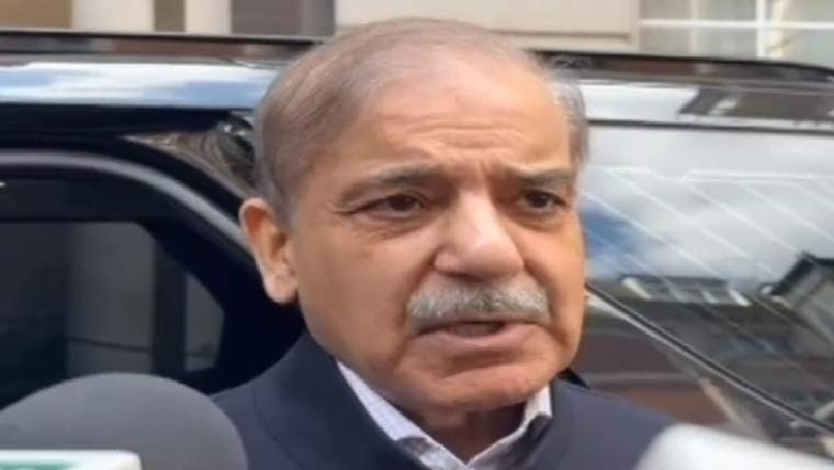 دہشتگرد تنظیمیں افغانستان سے آپریٹ ہورہیں، برادر ملک لگام ڈالے: وزیراعظم