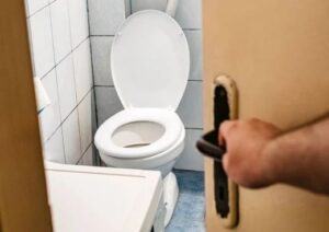 دن میں کتنی بار پیشاب آنا نارمل