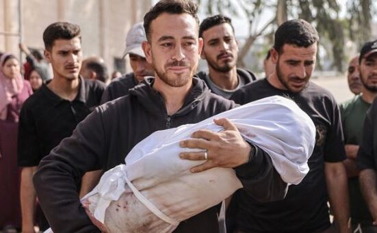 غزہ ، اسرائیلی حملے جاری، 110 فلسطینی شہید، جنگ بندی مذاکرات تعطل کا شکار