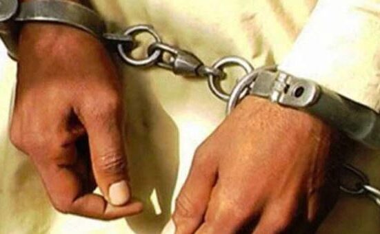 کوئٹہ میں غیرت کے نام پر دوہرے قتل کی لرزہ خیز ویڈیو وائرل، ایک ملزم گرفتار، دیگر کی تلاش جاری