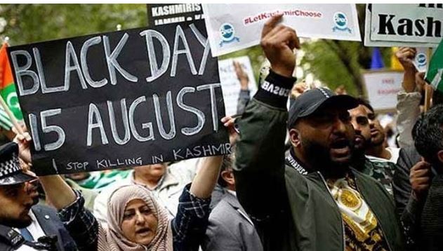 دنیا بھر میں کشمیری آج بھارت کا یوم آزادی یوم سیاہ کے طور پر منا رہے ہیں