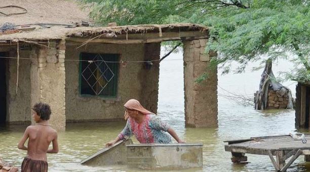 پنجاب کے دریاؤں میں پانی کی سطح مسلسل بلند، درجنوں دیہات سے زمینی رابطہ منقطع