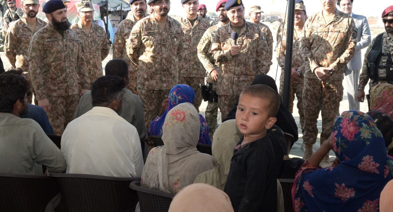 ہر سال سیلاب سے قیمتی جانوں اور املاک کے نقصان کے متحمل نہیں ہو سکتے: فیلڈ مارشل