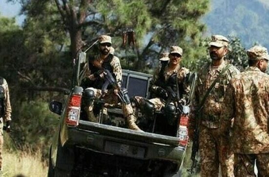 سیکیورٹی فورسز کی خیبرپختونخوا میں کامیاب کارروائیاں، بھارتی حمایت یافتہ 34 خوارج دہشت گرد ہلاک