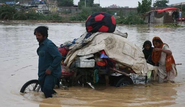 چشتیاں، اوچ شریف، علی پور، شجاع آباد، منچن آباد میں ہر طرف تباہی کے مناظر