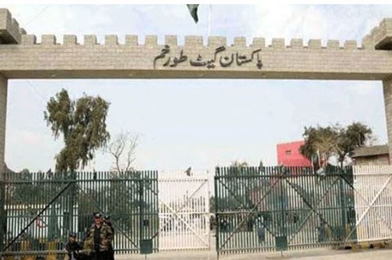 پاک افغان طورخم بارڈر 9 ویں روز بھی بند، تاجر اور ٹرانسپورٹرز پریشان
