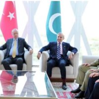 غزہ سے کشمیر تک ظلم کے پہاڑ توڑے جا رہے ہیں، متحد ہونا پڑے گا: خواجہ آصف