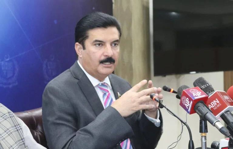 جو شخص کہتا تھا کہ گورنر ہاؤس کا پیٹرول بند کر دوں گا، آج وہ کہاں ہے؟گورنر کے پی