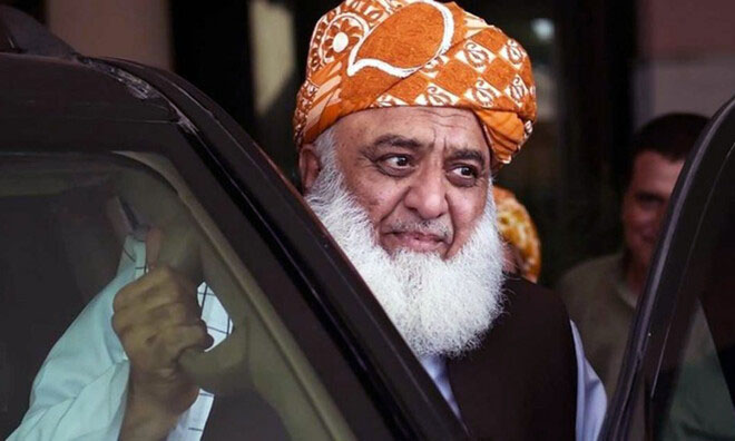 پی ایچ ڈی کی اعزازی ڈگری ملنا اعزاز کی بات لیکن مولانا کہلانا زیادہ پسندہے ، مولانا فضل الرحمان