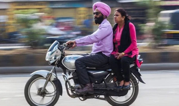 وزیراعلیٰ پنجاب کا سکھ برادری کو ہیلمٹ کے قانون سے مستثنیٰ قرار دینے کا اعلان