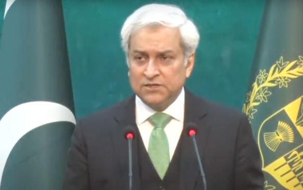 ایران کے مسئلے کا پرامن حل، خطے میں استحکام چاہتے ہیں: پاکستان