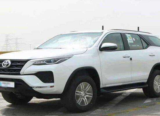 ٹویوٹا نے فارچیونر کی قیمتوں میں 25 لاکھ 74 ہزار روپے تک کی بڑی کمی کردی