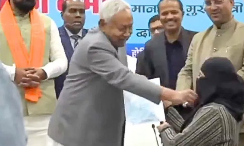 ایسی نوکری پر لعنت بھیجتی ہوں، خاتون ڈاکٹر کا حکومت کی ملازمت کرنے سے انکار،وزیراعلیٰ کیخلاف ایسا اقدام خبر پڑھ کر آپ بھی داد دیئے بغیر نہ رہ سکیں گے