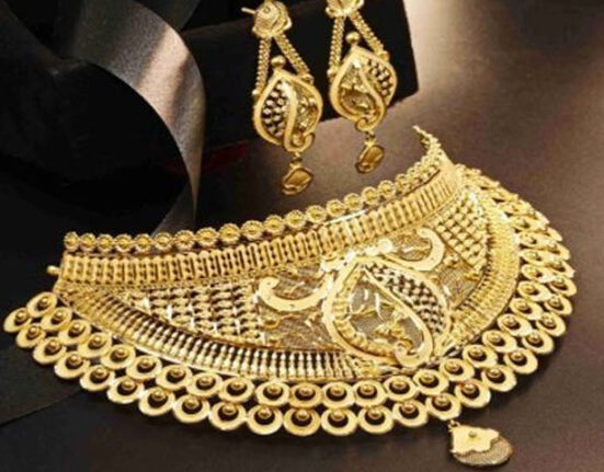 کنواروں کے دل باغ باغ، سونے کی قیمت میں زبردست کمی، فی تولہ کتنے کا؟ جانئے
