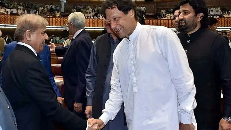 انتظار کی گھڑیاں ختم !مذاکرات کی حکومتی پیشکش ،پی ٹی آئی کا درعمل سامنے آگیا