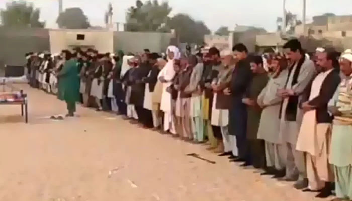 لودھراں، مین ہول میں گر کر جاں بحق بچے کی نماز جنازہ ادا کردی گئی