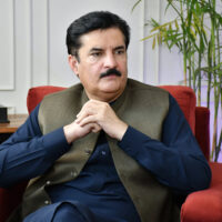 صوبہ بچانے کیلئے ایمرجنسی لگانا پڑی تو ضرور لگائیں گے: گورنر خیبرپختونخوا