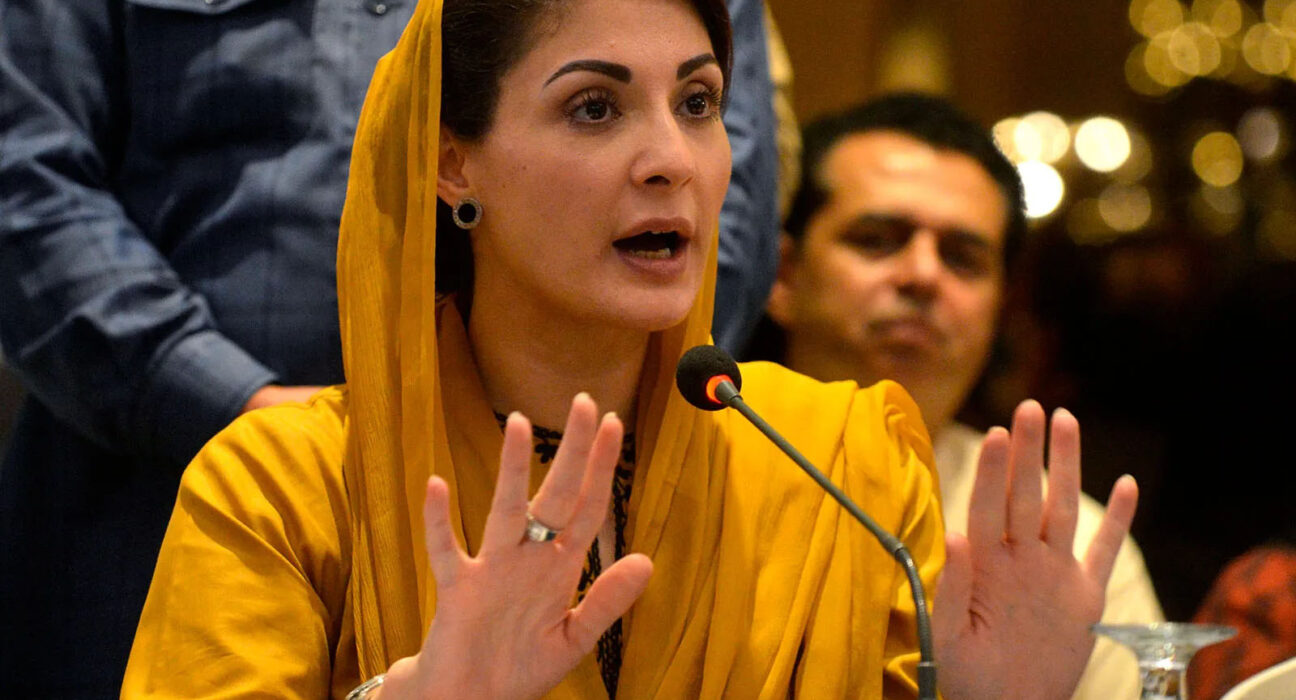 وزیراعلیٰٰ سخت برہم ۔۔ٹریفک قوانین کی خلاف ورزی پر طلبہ کو ہتھکڑیاں نہ لگائی جائیں