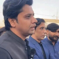 ہم اسلام آباد میں دھاوا بولنے یا فتح کرنے نہیں آرہے، ہم دو پیروں اور ہاتھوں کے ساتھ آئیں گے، شفیع جان