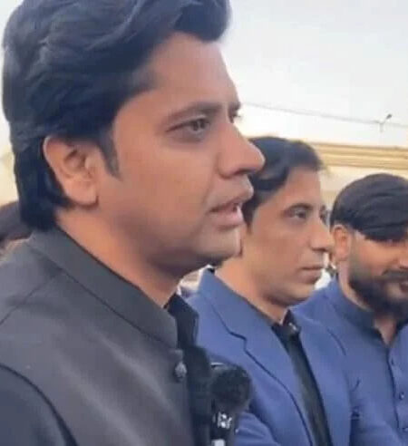ہم اسلام آباد میں دھاوا بولنے یا فتح کرنے نہیں آرہے، ہم دو پیروں اور ہاتھوں کے ساتھ آئیں گے، شفیع جان