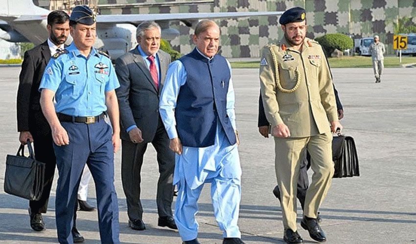 وزیراعظم شہباز شریف دورہ ترکمانستان کے لئے اشک آباد روانہ
