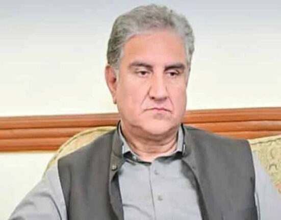 شاہ محمود قریشی کی اہلیہ کوٹ لکھپت جیل میں گرکر زخمی ہو گئیں