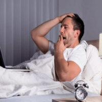 نیند کی کمی کے شکار افراد یہ غذائیں استعمال کریں