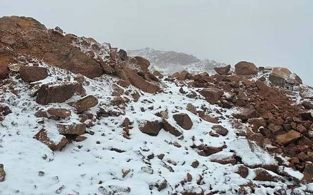 سعودی عرب،تبوک میں موسم سرما کی پہلی برفباری