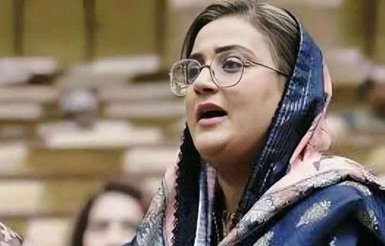 تنقید، بدزبانی اور ردعمل! عظمیٰ بخاری نے خیبرپختونخوا وزرا کو آئینہ دکھا دیا