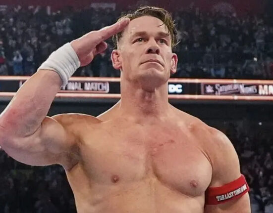 ریسلر جان سینا نے ریسلنگ کو باضابطہ طور پر الوداع کہہ دیا