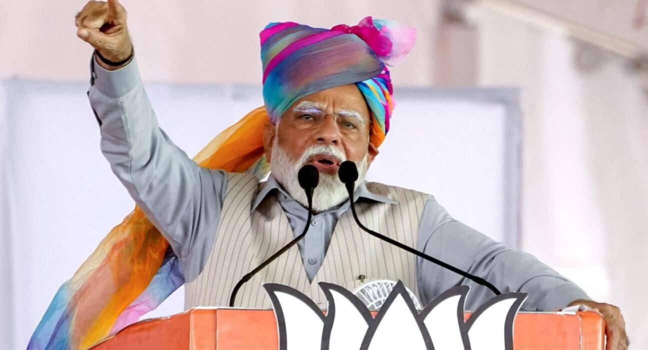 نریندر مودی اور ہندوستان کی ہندوتوا شناخت پر وال اسٹریٹ جرنل کی کھلی چارج شیٹ