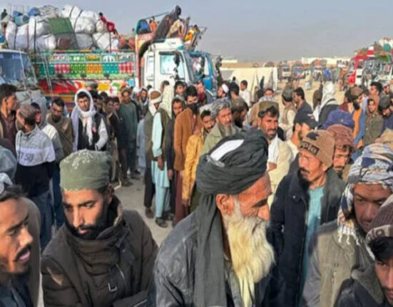 ویلڈ ن پنجاب پولیس ! غیر قانونی افغان باشندوں کیخلاف کارروائی تیز ِ، 35ہزار 719افراد ڈی پورٹ