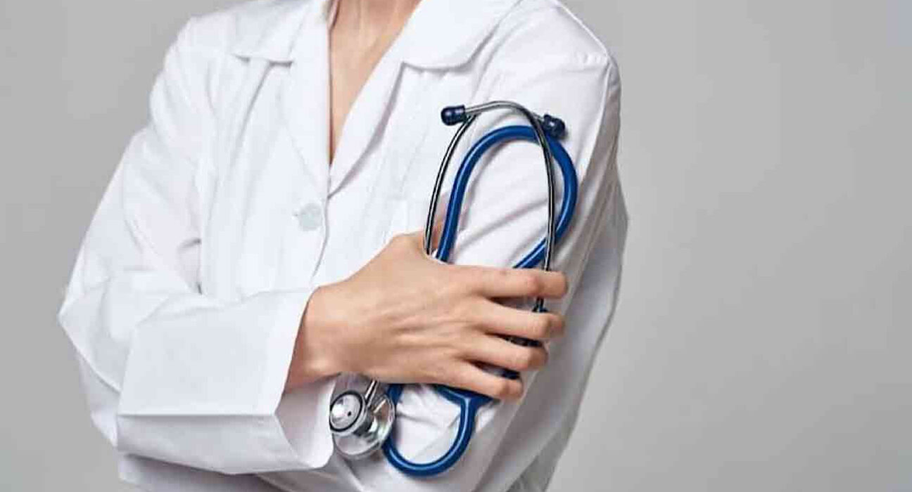 پارلیمنٹ ہاؤس میں ہندو خاتون ڈاکٹر کی تعیناتی، ریکارڈ میں نیا باب