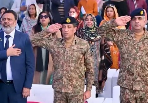 ڈی جی آئی ایس پی آر کی جامعہ کراچی میں طلباءکے ساتھ خصوصی نشست