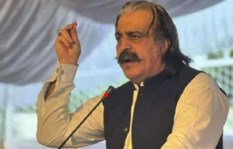 بالآخر راز کھل گئے! سابق وزیراعلیٰ خیبرپختونخوا نے اپنی ہی حکومت کے بیانیے کیخلاف بول دیا